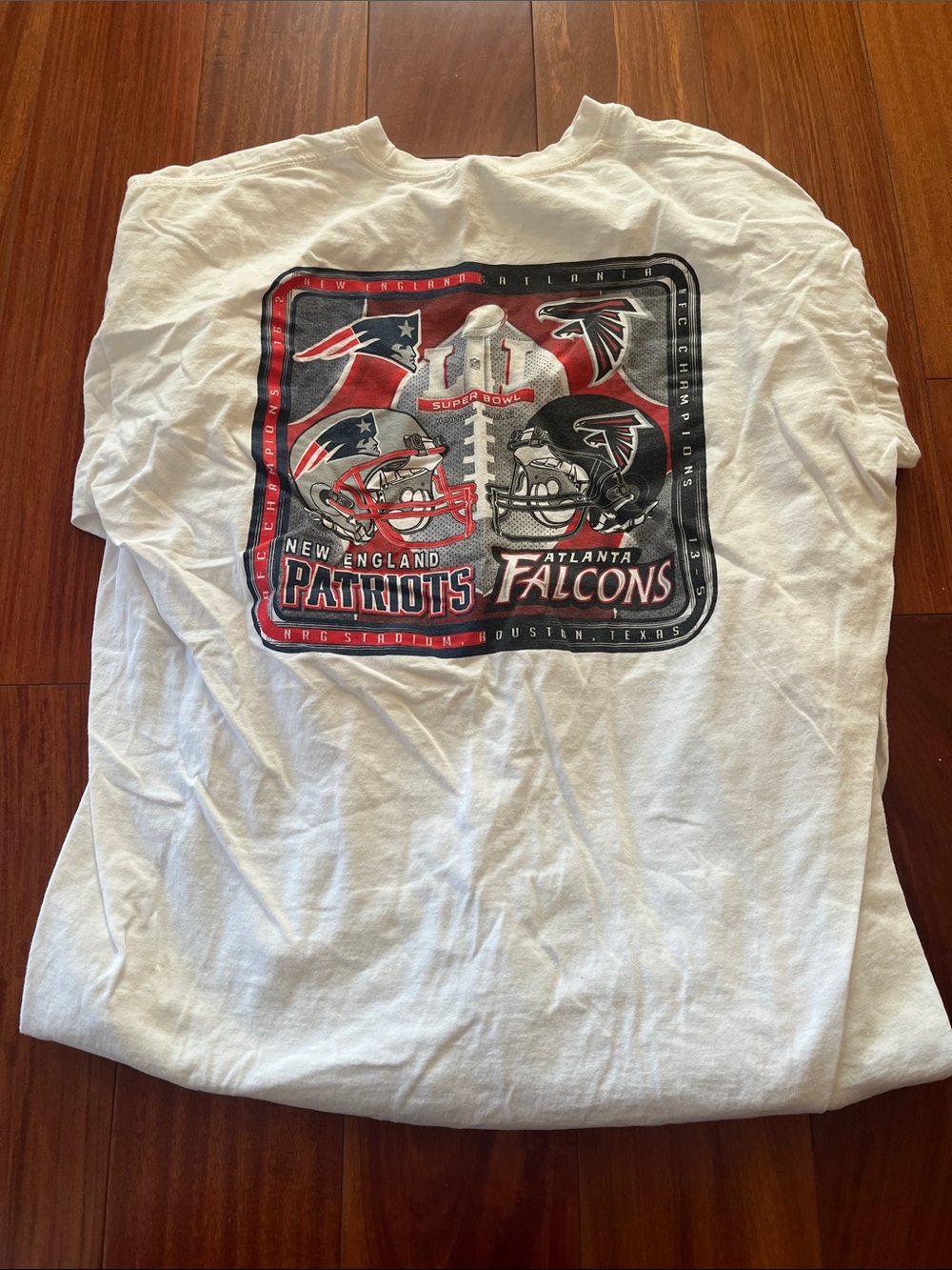 NFL SuperBowl LI New England Patriots vs Atlanta Falcons Graphic Tee Size XL